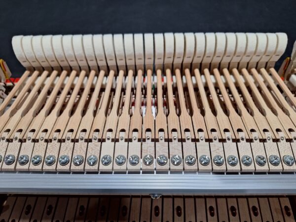 Piano de Cauda Yamaha GB1K SILENT SG2 - Usado 2016 - Imagem 2