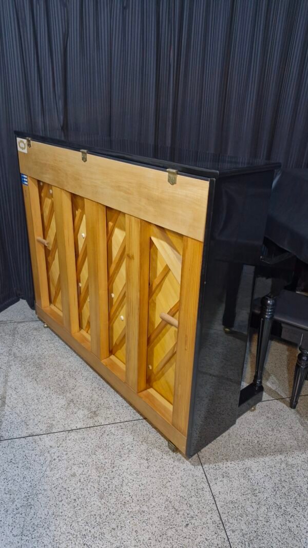 Piano Vertical Suzuki 121E Usado - Imagem 8