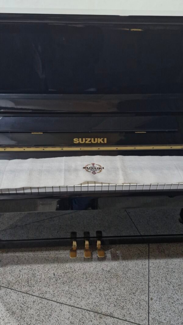 Piano Vertical Suzuki 121E Usado - Imagem 10