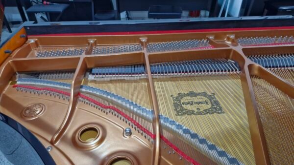 Piano de Cauda Yamaha GB1K - Usado 2021 - Imagem 7