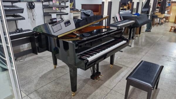 Piano de Cauda Yamaha GB1K - Usado 2021 - Imagem 5