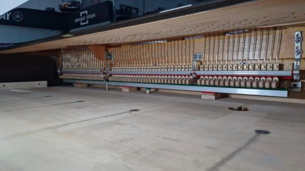 Piano de Cauda Yamaha C2 Usado (2012) - Imagem 4