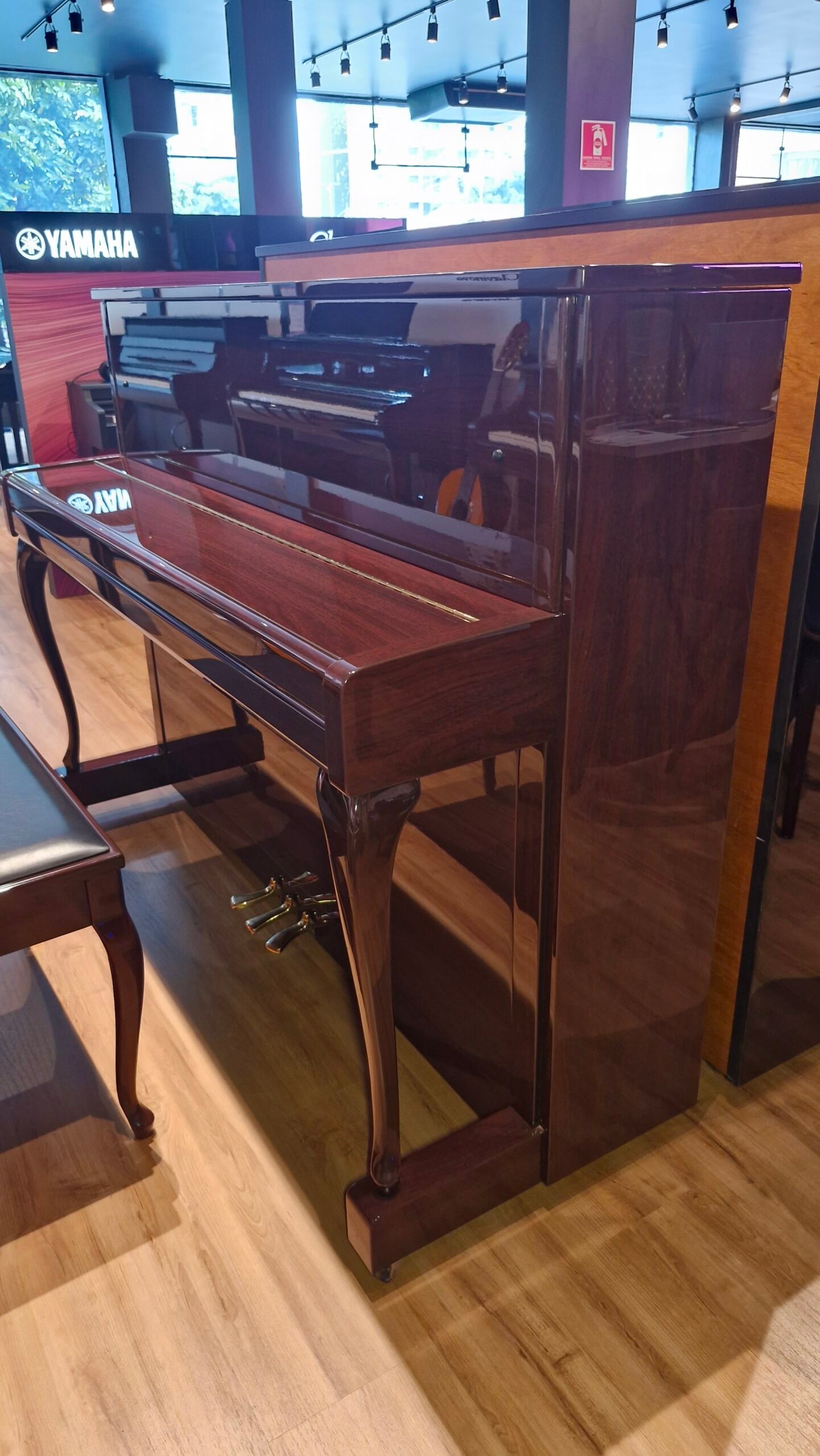 Piano Vertical usado Yamaha JX113CP PM - Imagem 12