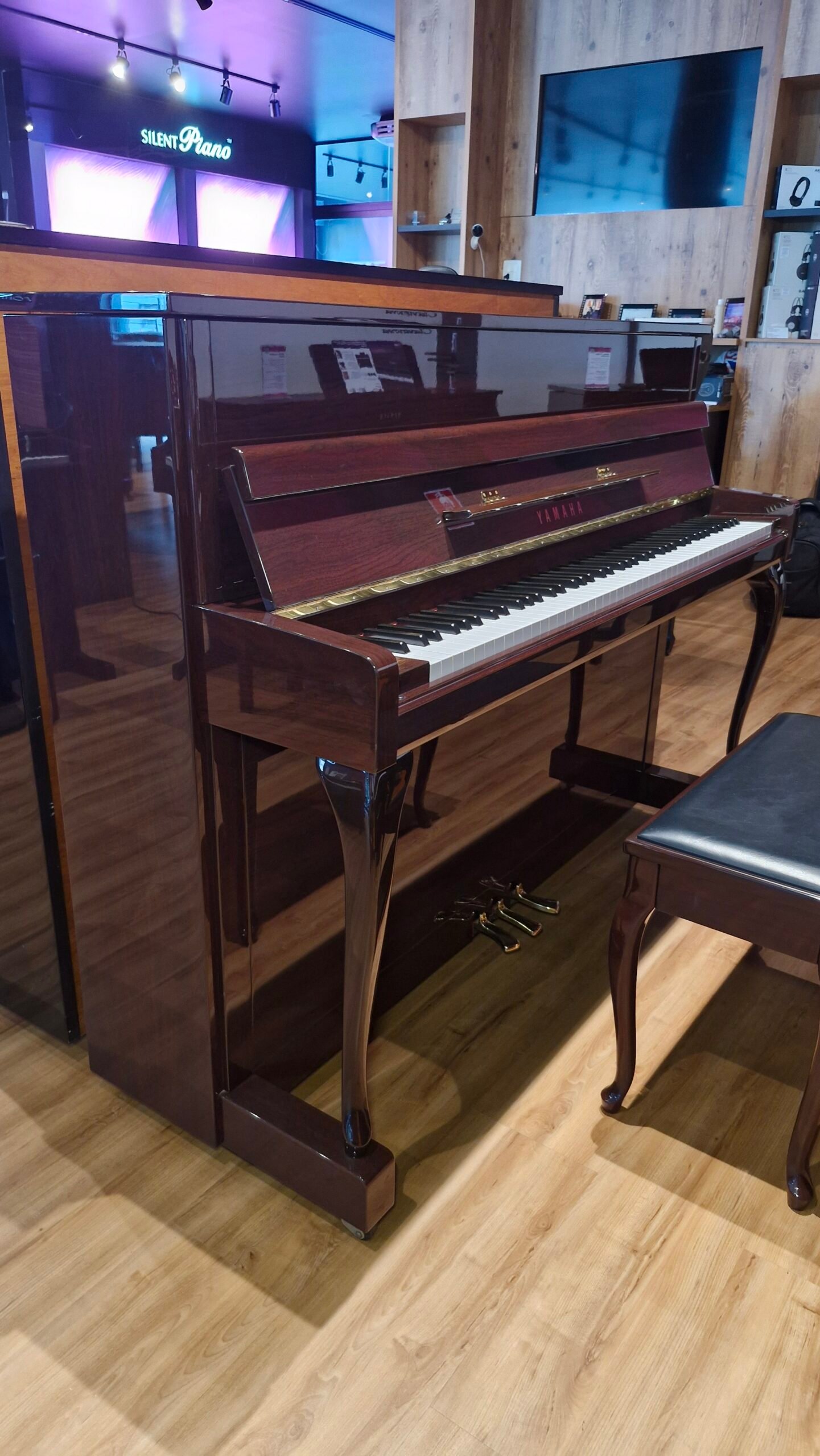 Piano Vertical usado Yamaha JX113CP PM