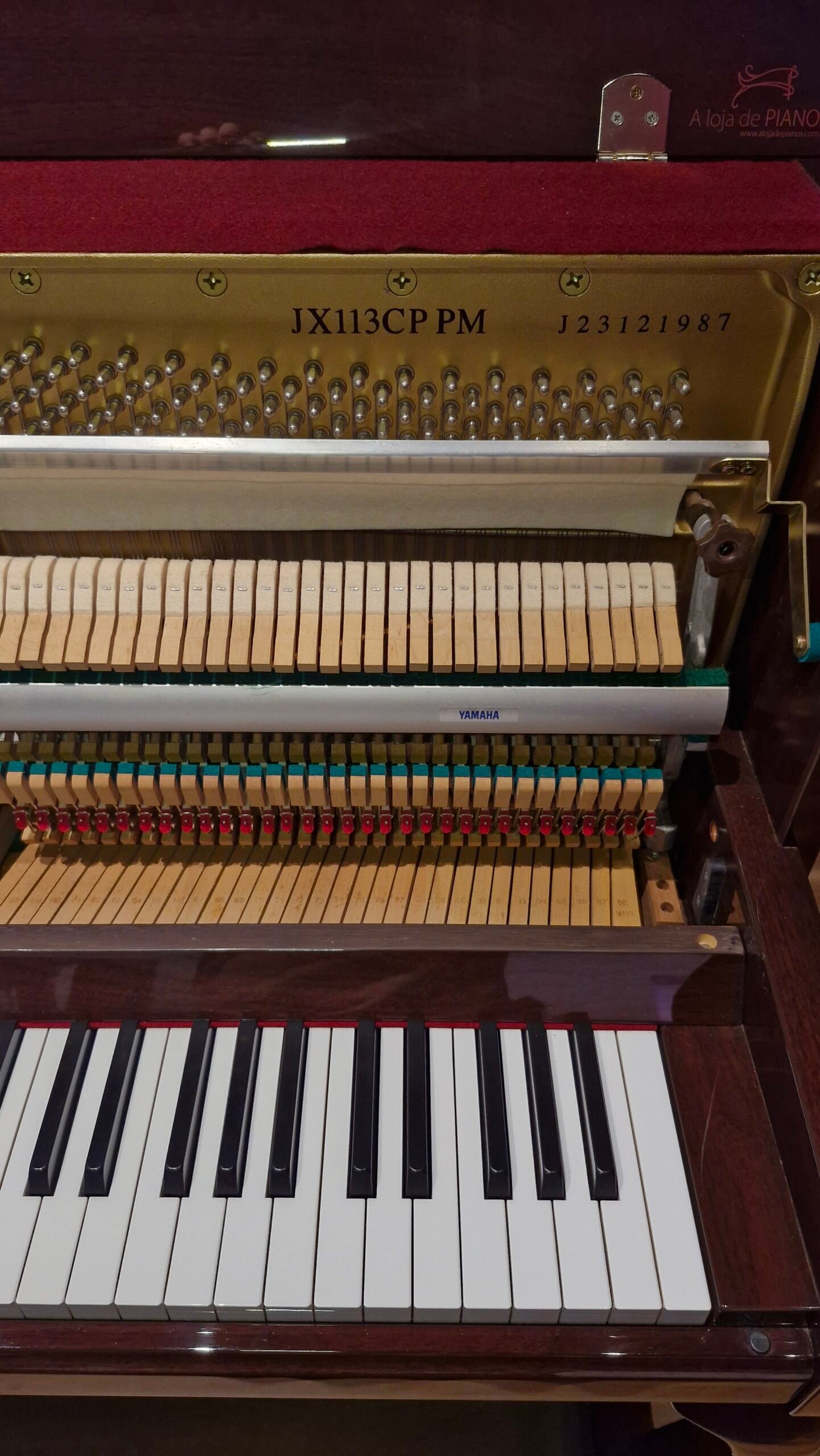 Piano Vertical usado Yamaha JX113CP PM - Imagem 6